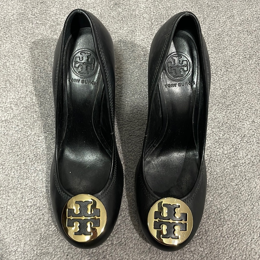 Tory Burch wedge heels in black size 8 women’s
